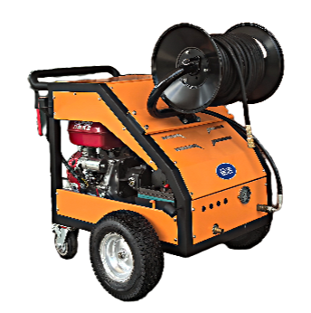 Pipe cleaning high pressure machine